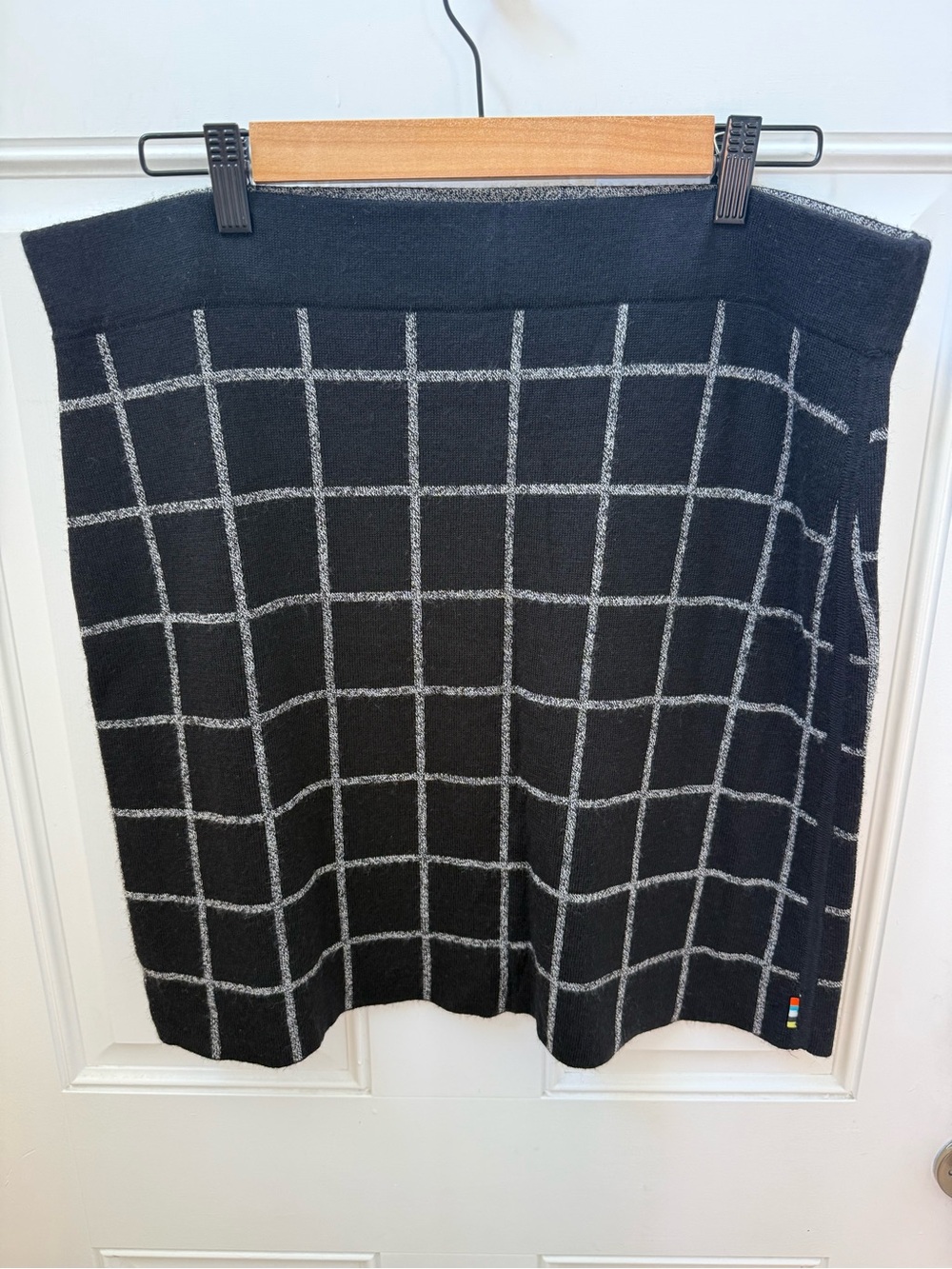 Smartwool Merino Wool Blend Windowpane Knit Skirt in Black and Gray